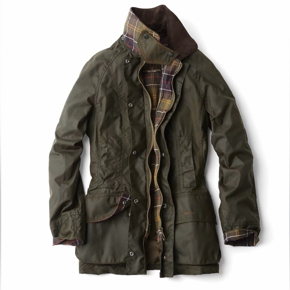Barbour Women’s Classic Beadnell Jacket - Picture 7 of 8